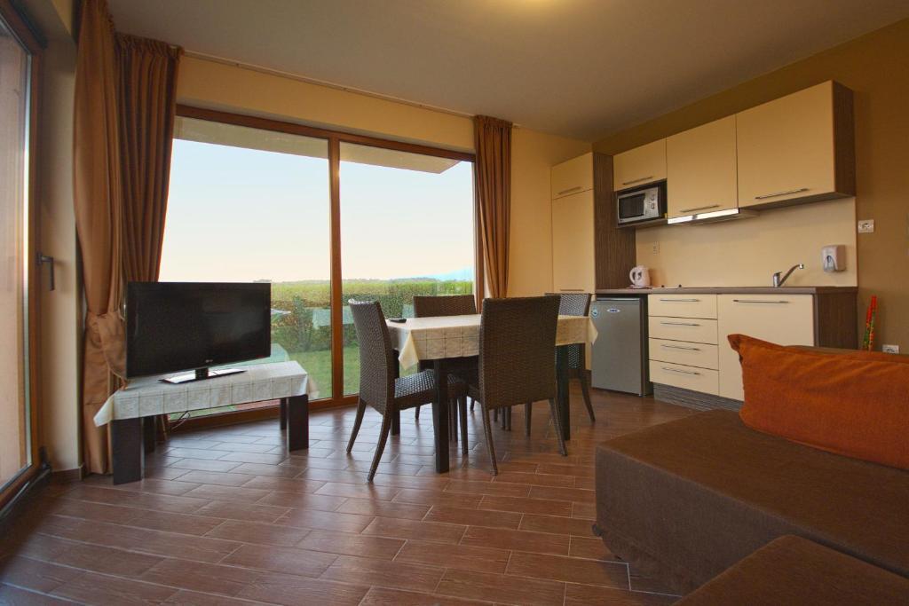 Seagarden Villa Resort Lozenets Habitación foto